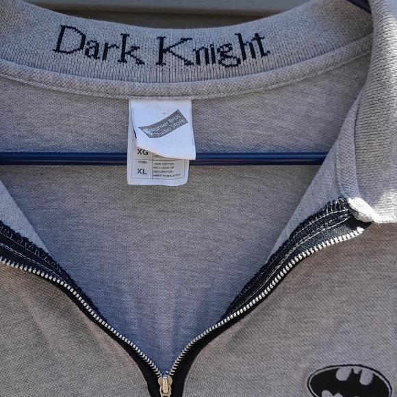 Warner Bros Gray Batman Dark Knight XL Polo Y2K Shirt EUC - Picture 2 of 5